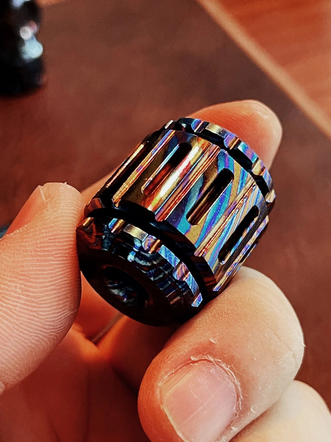 BM War Hammer EDC Pendant - Vingertop Gyro voor discreet focus - Fidgetmania
