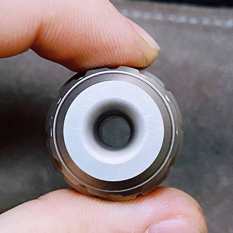 BM War Hammer EDC Pendant - Vingertop Gyro voor discreet focus - Fidgetmania