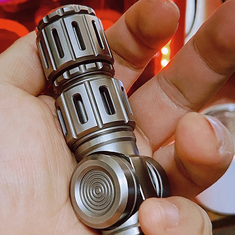 BM War Hammer EDC Pendant - Vingertop Gyro voor discreet focus - Fidgetmania